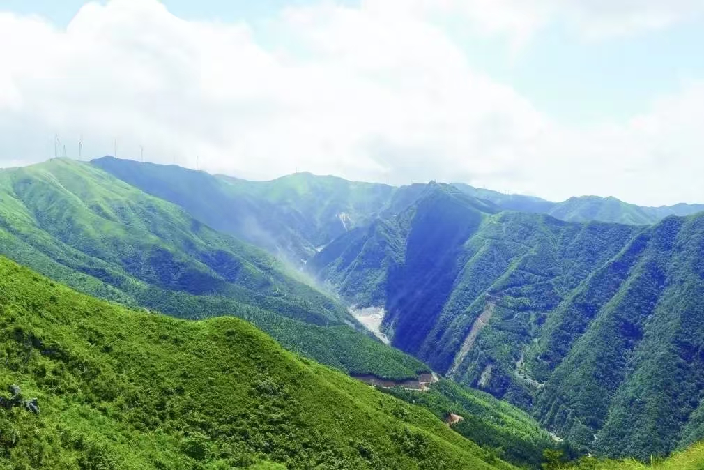 潮涌湘江 锂动将来——荣膺先进团队，湖南008PG国际赫彰显锂电标杆力量